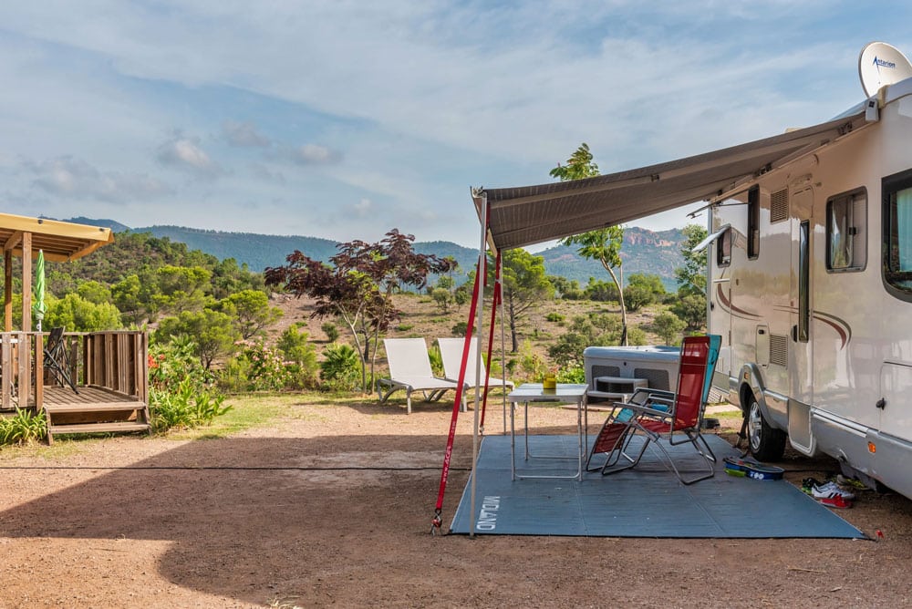 emplacement avec sanitaire privé
