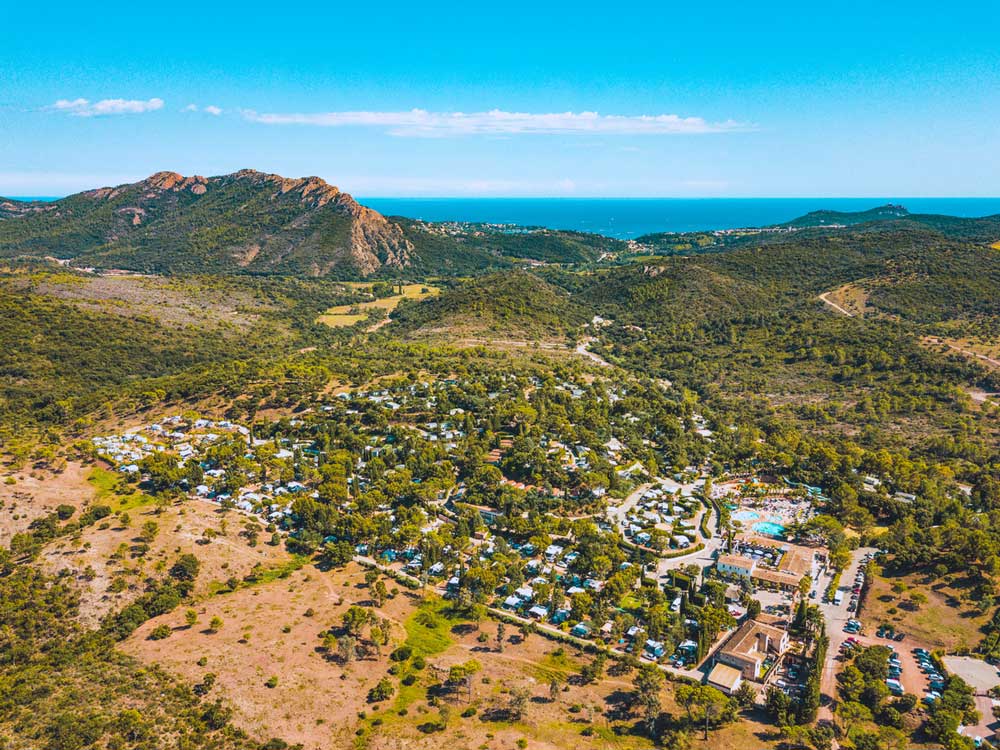 Vue aérienne Esterel Caravaning