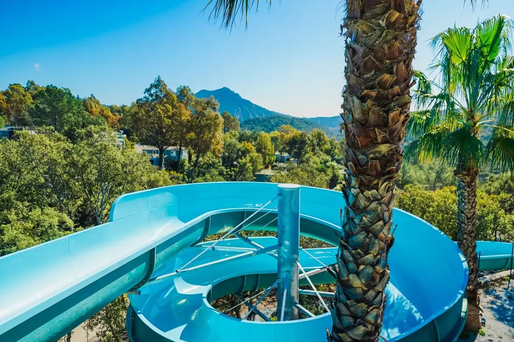 toboggan-riviere-a-bouees-esterel-caravaning-2023