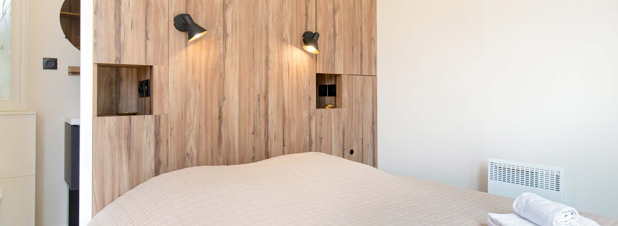 Nouveauté 2026 - Mobil-home VIP DUO – Luxe, intimité et spa de nage privé avec vue sur l’Esterel